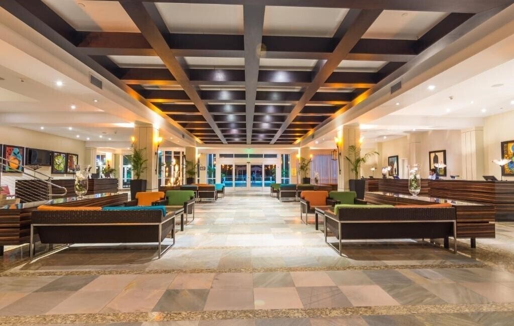 Территория Dreams Rose Hall All-Inclusive Resort & Spa 4*