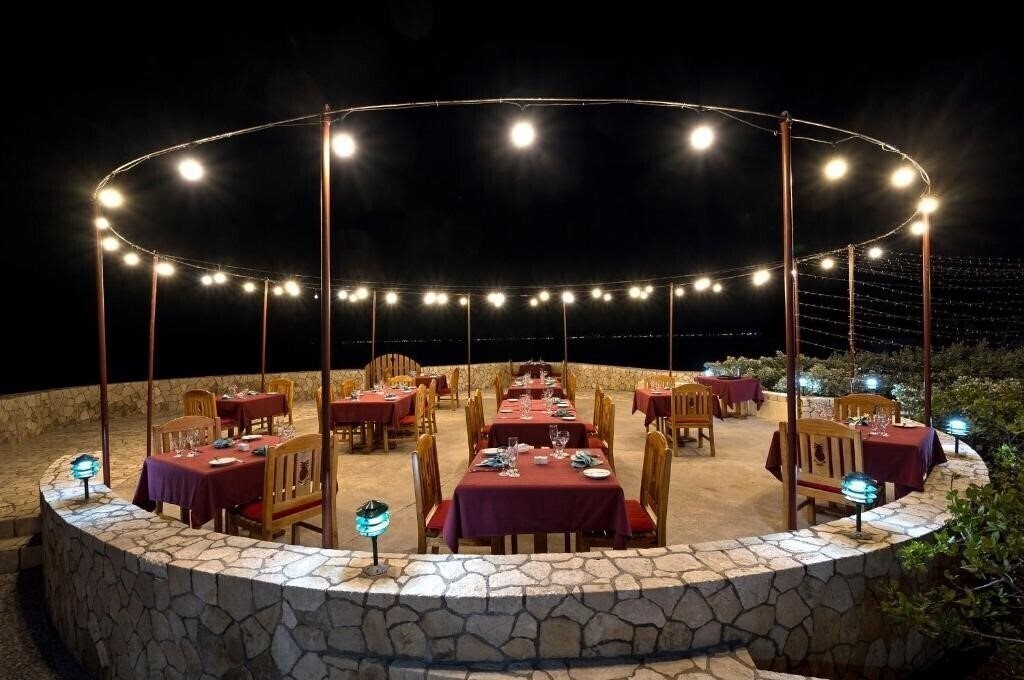 Фото Ocean Cliff 3*