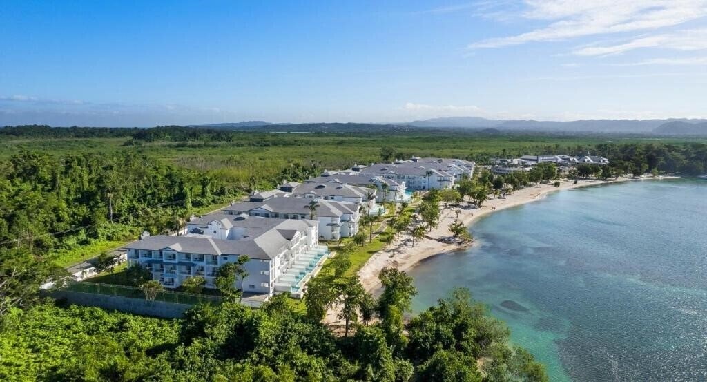 Территория Riu Clubhotel Negril 5*