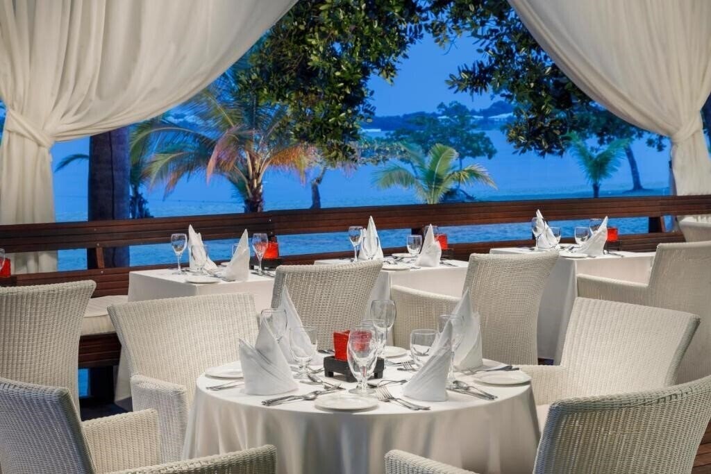 Картинка Couples Negril 5*