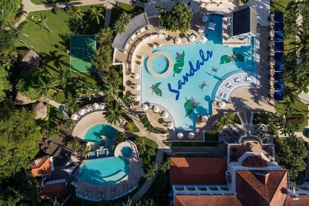 Территория Sandals Ochi Beach Resort (ex. Grande Riviera) 5*