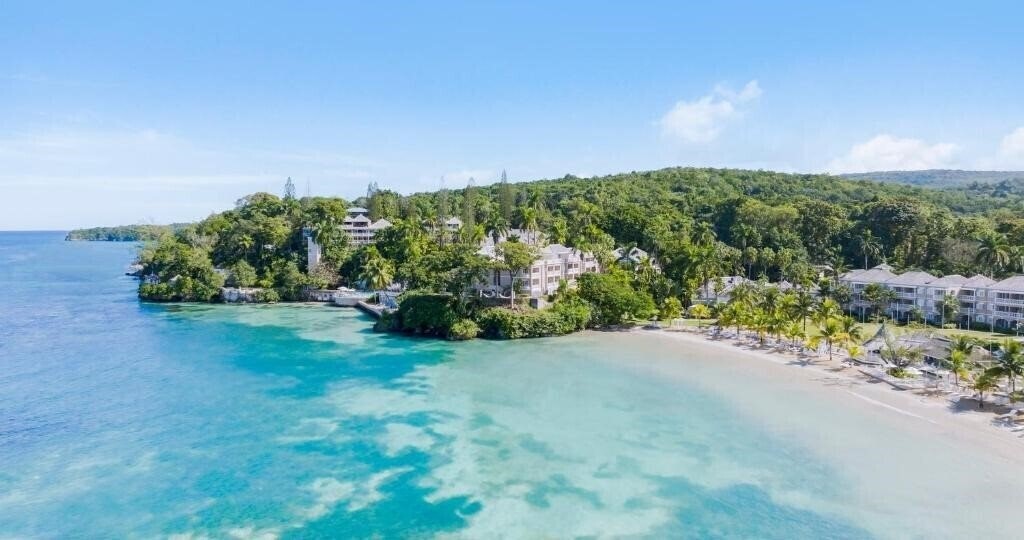 Апартаменты Sans Souci Hotel 5*