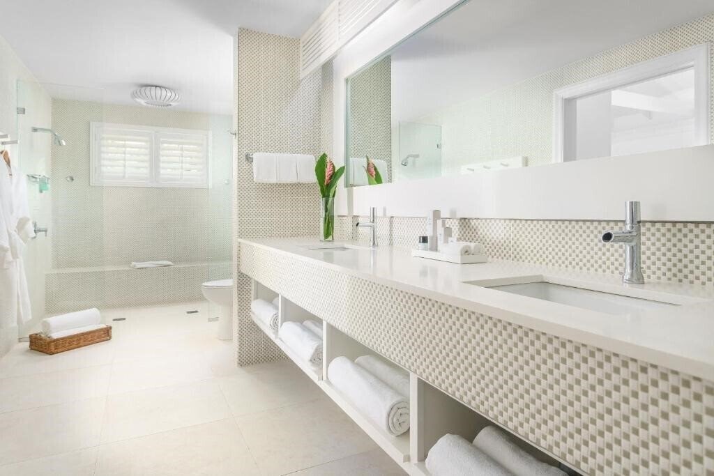 Апартаменты Couples Tower Isle 4*