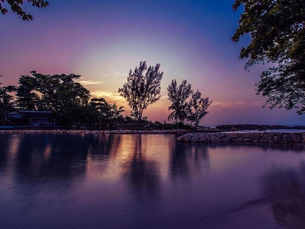 Апартаменты Trident 5*